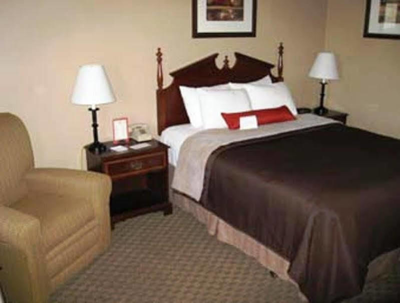 Days Inn By Wyndham Show Low Exterior photo